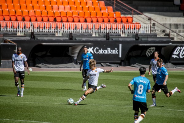 El Valencia afronta la recta final de su preparación pendiente de Ferran Torres