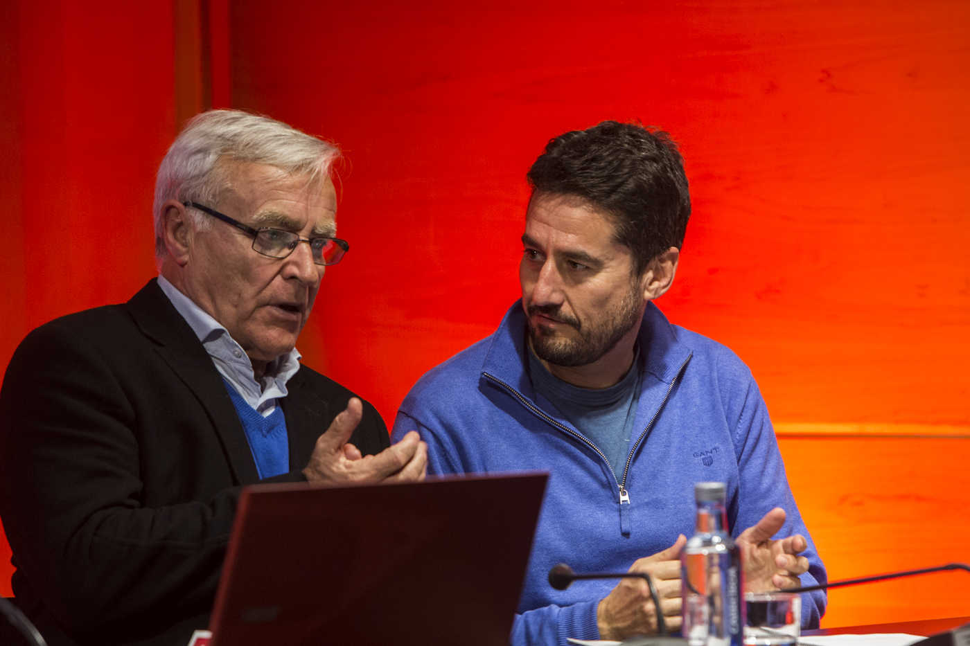 Joan Ribó, con el concejal de Innovación, Jordi Peris. Foto: EVA MÁÑEZ - 