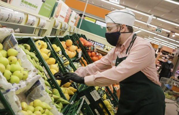 Así cambia nuestra cesta de la compra al pasar de fase: del papel higiénico a los helados