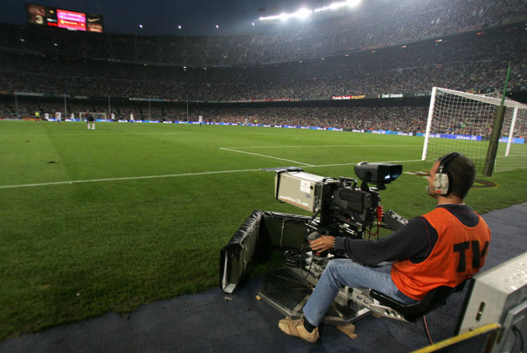 Cuatro televisiones, 8 fotógrafos, 5 radios y 6 redactores entrarán a los estadios