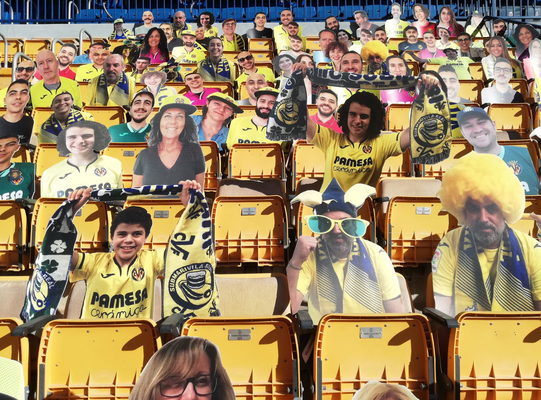 Avatares de la afición 'grogueta' en las gradas: el Villarreal busca llenar de ambiente La Cerámica 