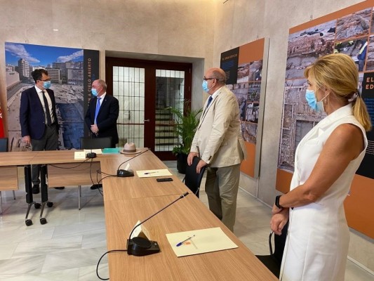Los médicos proponen que se levante un monumento de homenaje a los sanitarios en Murcia