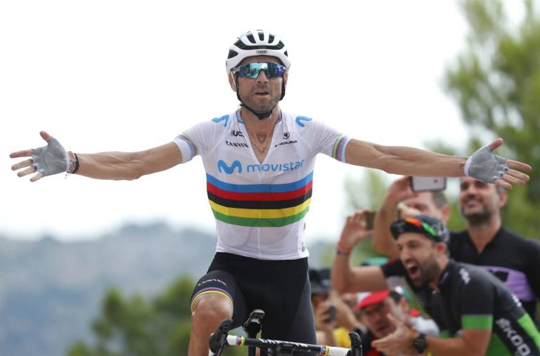 El Movistar irá con Alejandro Valverde y Enric Mas en el Tour y la Vuelta y con Marc Soler en el Giro
