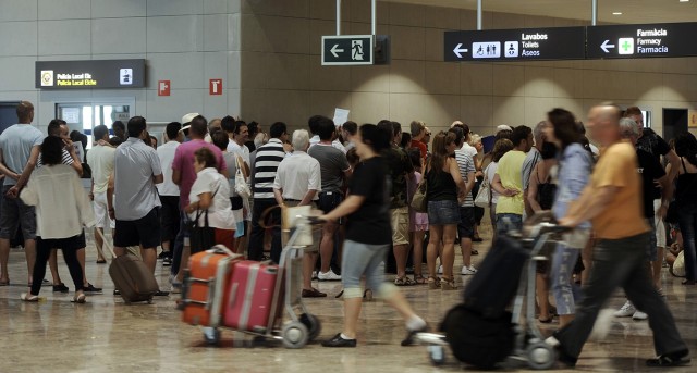 Alemania recomienda no viajar a España pero lidera el ranking de búsquedas de vuelos a Alicante 