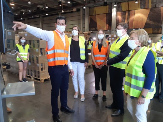 La Generalitat cuenta con reservas de material sanitario para cubrir los próximos seis meses
