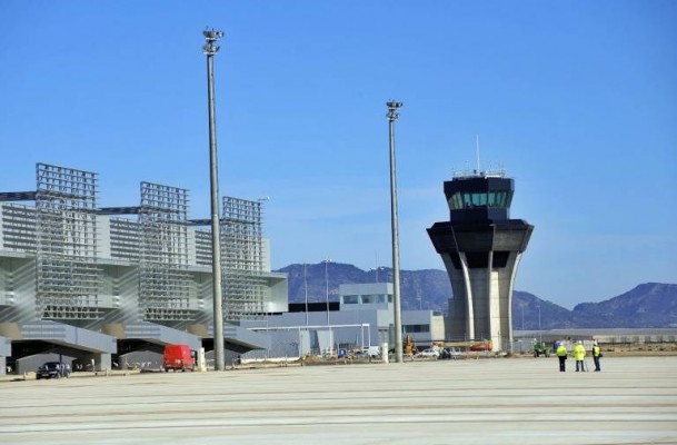 La demanda internacional de tráfico aéreo cayó un 94,3% en abril, el mayor descenso de la historia