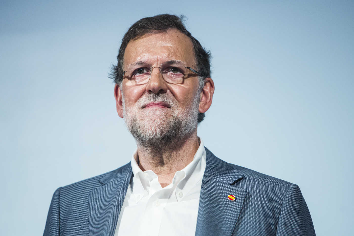 El PP resiste en 122 escaños, la distancia entre PSOE y C's se estrecha y Podemos remonta