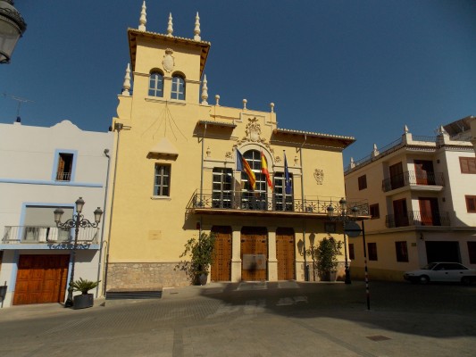 El TSJ anula la plaza de Policía Local de Riba-roja que fue creada antes de las elecciones de 2011