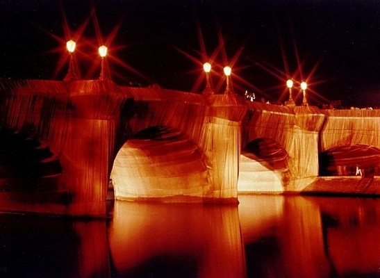 Fallece Christo, el artista que envolvió el Reichstag y el Pont Neuf
