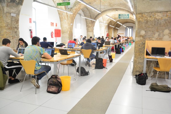 Las universidades públicas podrán reanudar las prácticas presenciales a partir de la fase 3