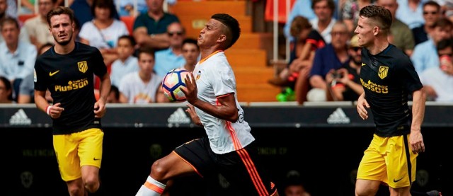 El Sao Paulo negocia con el VCF la cesión con opción de compra de Aderlan Santos