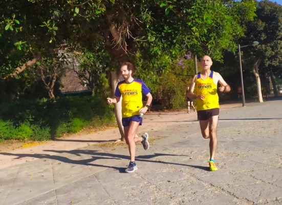 Cerca de 1.000 corredores arrancan el reto RunCáncer recaudando 3.940 euros contra el cáncer y la covid-19