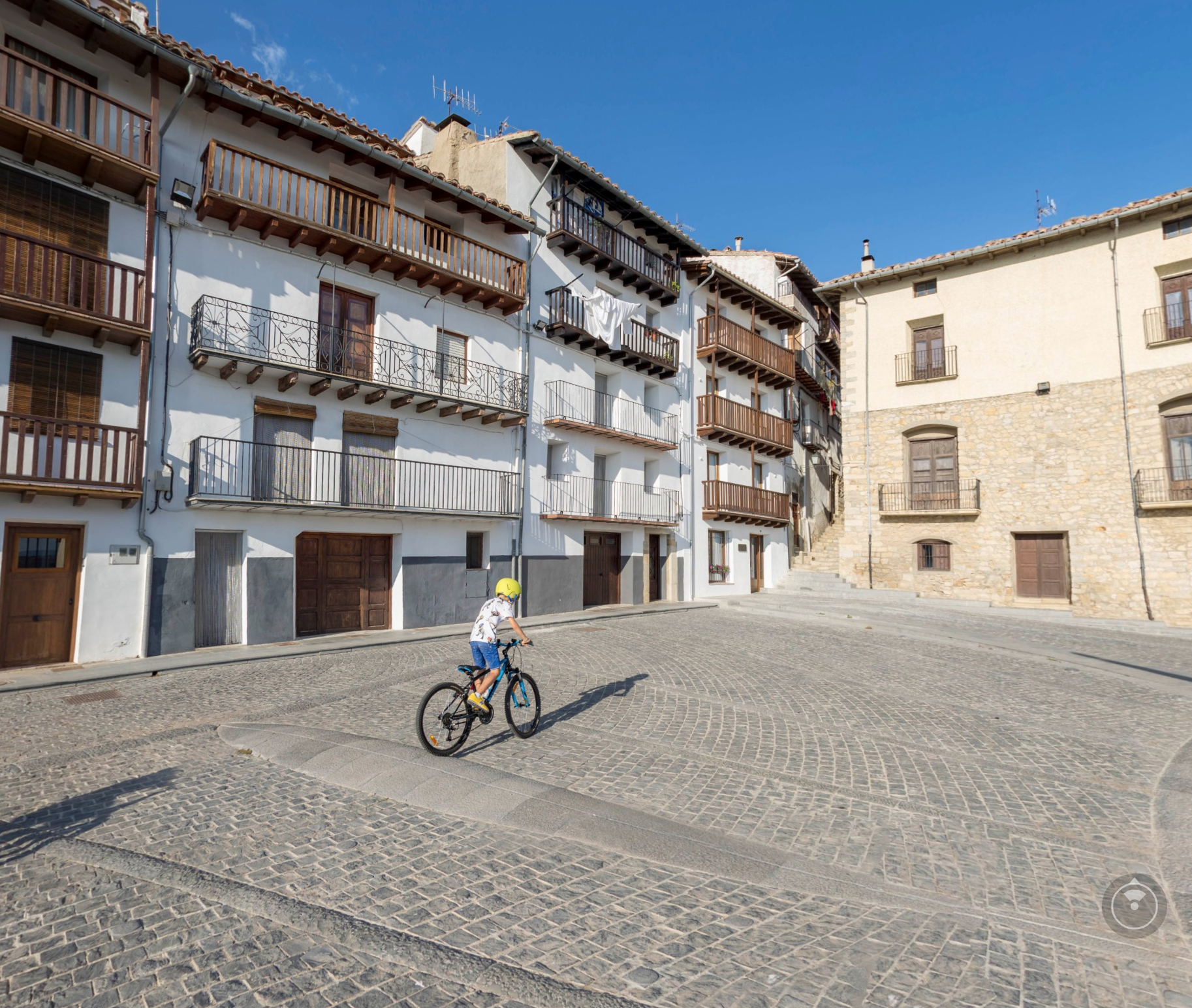 Entre el cielo, el mar y tu pantalla: un mapeo por Castellón sin salir de casa