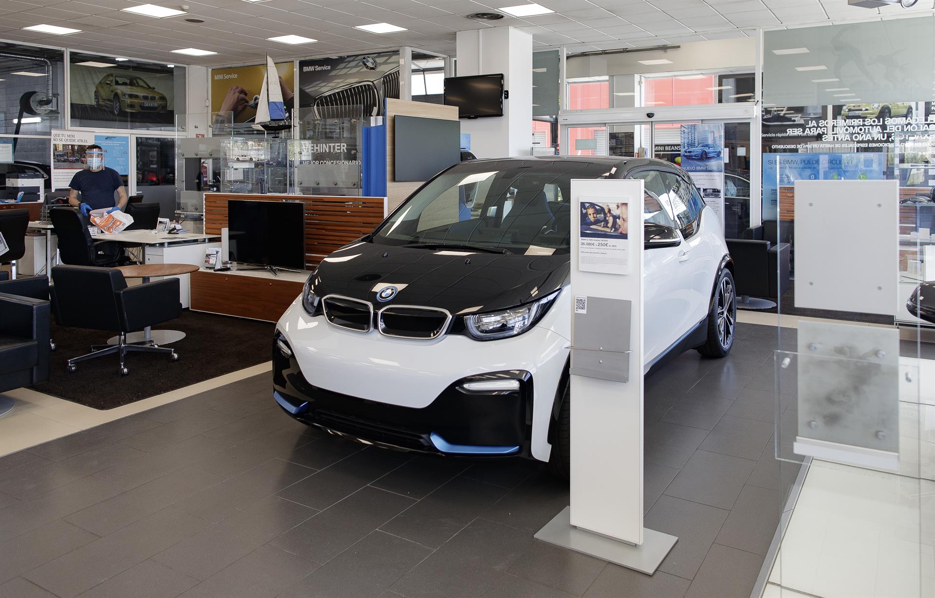 Las ventas de coches caen otro 73% en mayo y se sitúan en la mitad que en 2019 hasta mayo