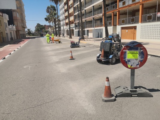 Nules modifica el estacionamiento de la primera línea de playa para mejorar la seguridad vial