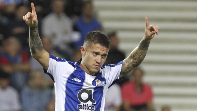 En Portugal colocan a Otávio en el Valencia CF