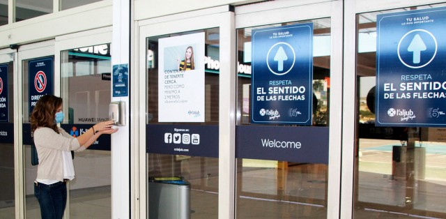 Los centros comerciales de Alicante vuelven con control de aforo en tiempo real pero sin cines