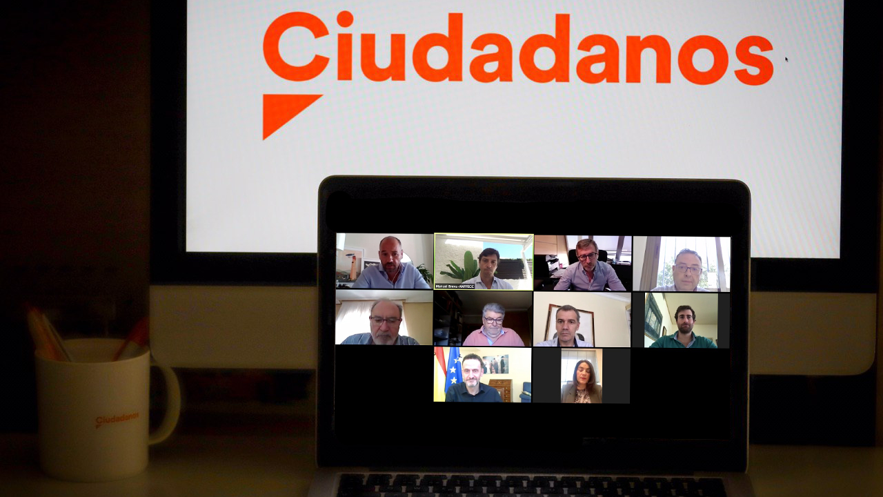 Cs propone un plan industrial con medidas de apoyo fiscal y acceso a liquidez para el azulejo
