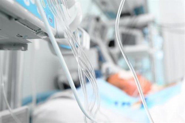 El uso de hidroxicloroquina y azitromicina puede aumentar el riesgo de muerte en pacientes con cáncer y Covid-19