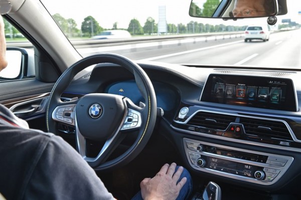 BMW lanzará a partir de 2021 sus vehículos autónomos de nivel 4


