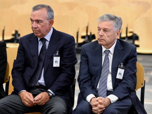 El juez confirma el procesamiento de los ex consejeros de la CAM por aprobar dietas a Modesto Crespo