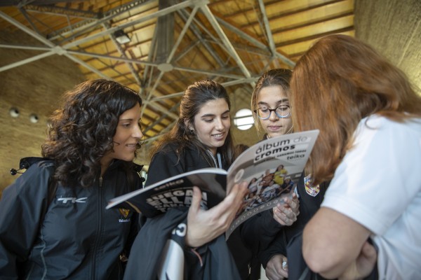 Teika mantiene su compromiso con el deporte femenino