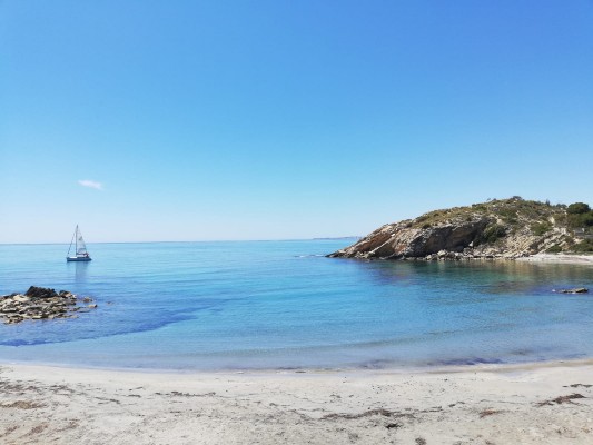 Las playas de El Campello reabren al baño el lunes con un aumento en los controles de seguridad