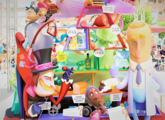 Alicante pedirá a la Generalitat respaldo económico y logístico para los artistas de hogueras y fallas
