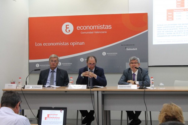 La economía de la Comunitat Valenciana aprueba por primera vez en ocho años