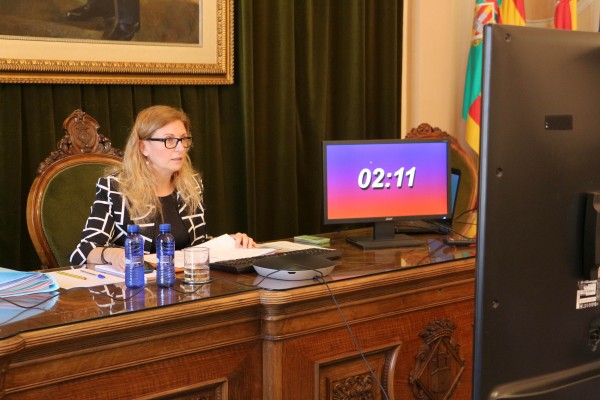 Gobierno y oposición ponen de manifiesto que están a años luz del consenso ante la covid-19