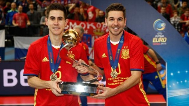 Andresito, Santana, Fede, Juanjo, Bebe… ElPozo aguarda el sí para el play off y Jimbee se pone duro