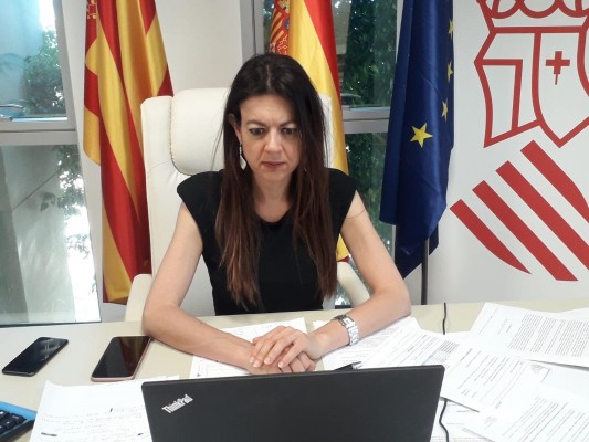 La Comunitat tendrá hasta el curso 2022-23 para bajar los precios de los grados universitarios