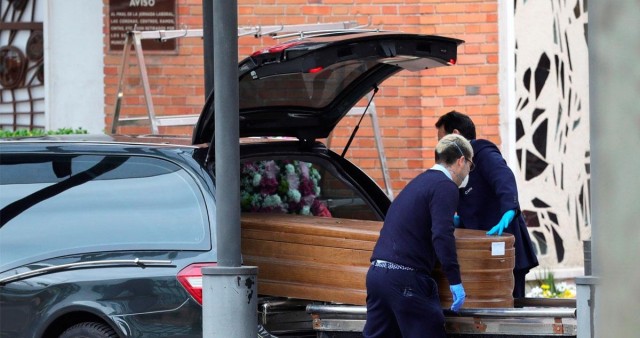 España registra en dos meses 43.000 fallecidos más de los esperados