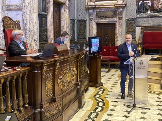 Expertos plantean digitalización, talento, cultura y diseño para salir de la crisis en València