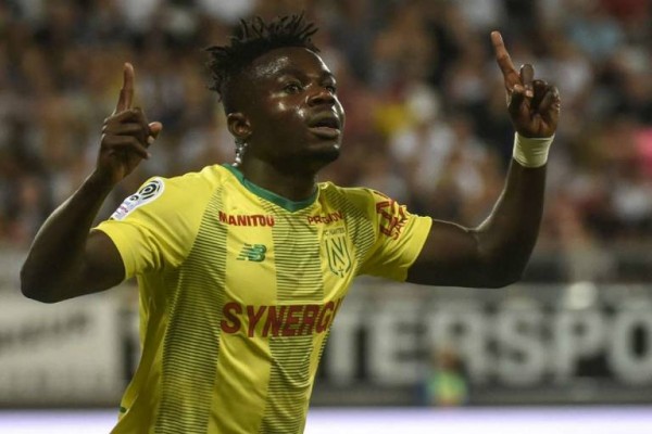 El Levante ingresará 5 millones por la venta de Simon 