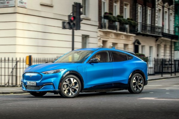 El Mustang Mach-E puede añadir 119 kilómetros de autonomía en sólo 10 minutos de carga