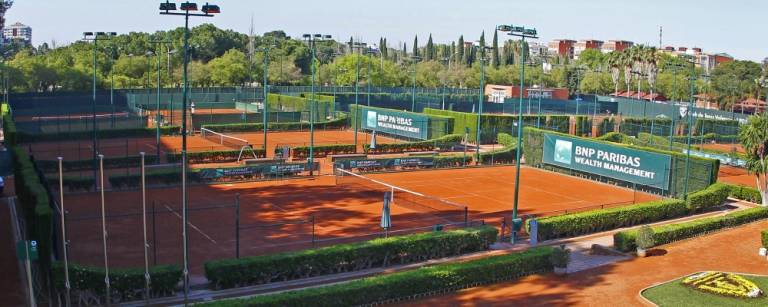La RFET informa de la reapertura de las escuelas de tenis en Fase 1 y el regreso de los dobles
