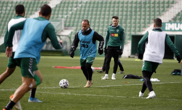 El Elche, mucho que ganar y poco que perder en la vuelta a la competición
