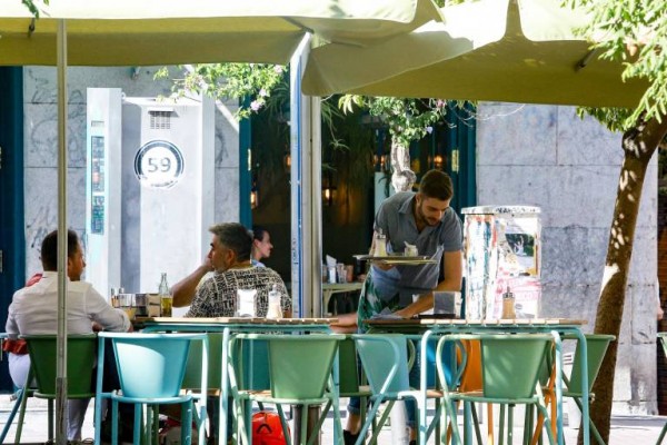 Los contratos laborales marcan un mínimo en abril con predominio de los temporales

