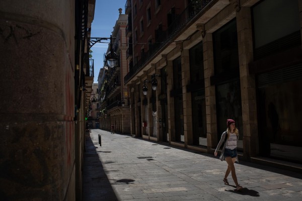 España registra 48 muertes más por covid-19 y 361 nuevos contagios por PCR