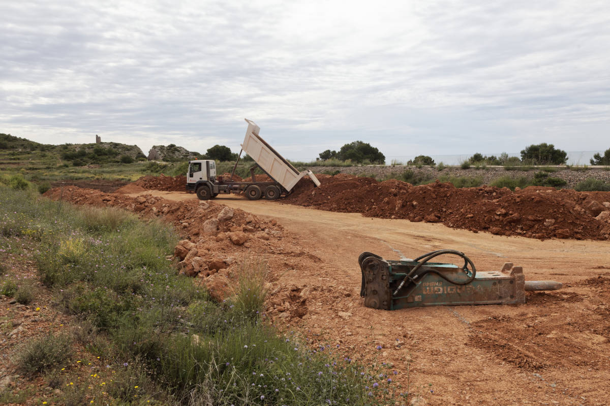  Oropesa pedirá informes a diversos organismos antes de conceder la licencia al centro de la Renegà