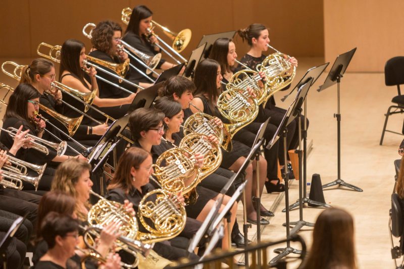 Bankia y la FSMCV lanzan la 4º convocatoria de becas para
alumnos de escuelas de música 