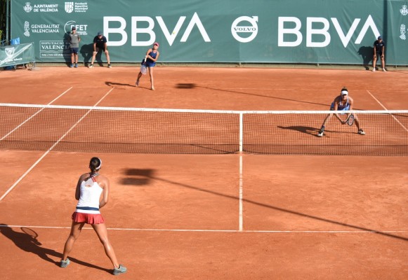Las federaciones de tenis y de pádel solicitan poder jugar dobles en la fase 2

