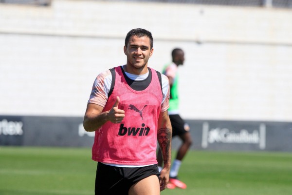 Maxi Gómez se une al trabajo colectivo y avanza en su recuperación