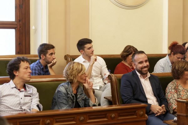 Podem-EUPV estira la cuerda en el Acord de Fadrell para no perder cuota de poder frente al PSPV