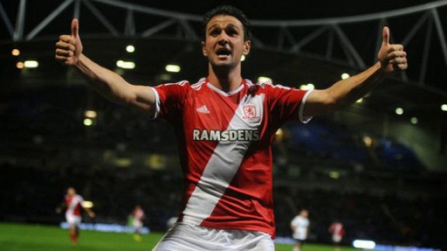 El Real Murcia recibe medio millón del Middlesbrough por Kike y lo ingresa en Hacienda