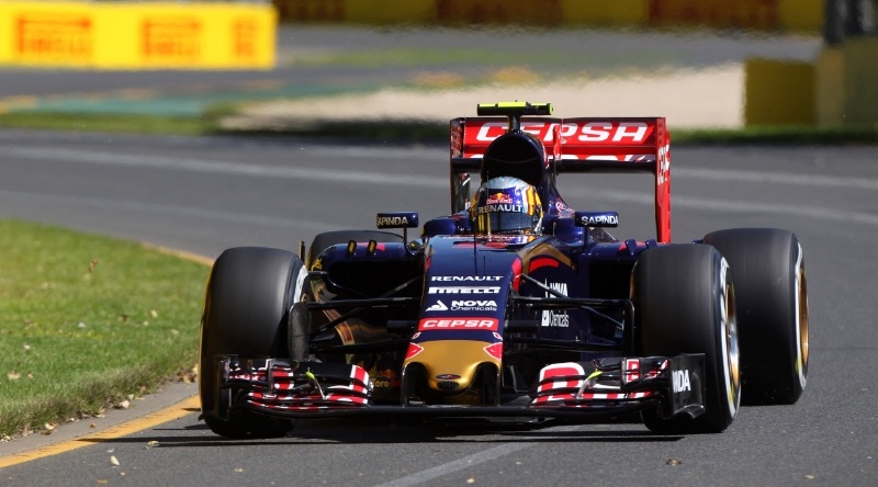 Verstappen y Sainz los pilotos que más adelantaron en 2015