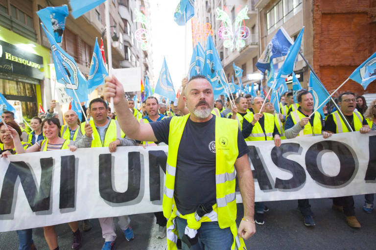 Los estibadores prometen no hacer huelga contra las empresas que se desmarquen de Anesco