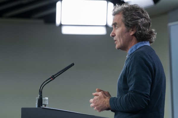Simón aclara que en Fase 2 se mantendrán franjas reservadas para mayores y vulnerables
