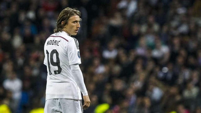 Modric descansa en la costa mientras lo investigan por falso testimonio